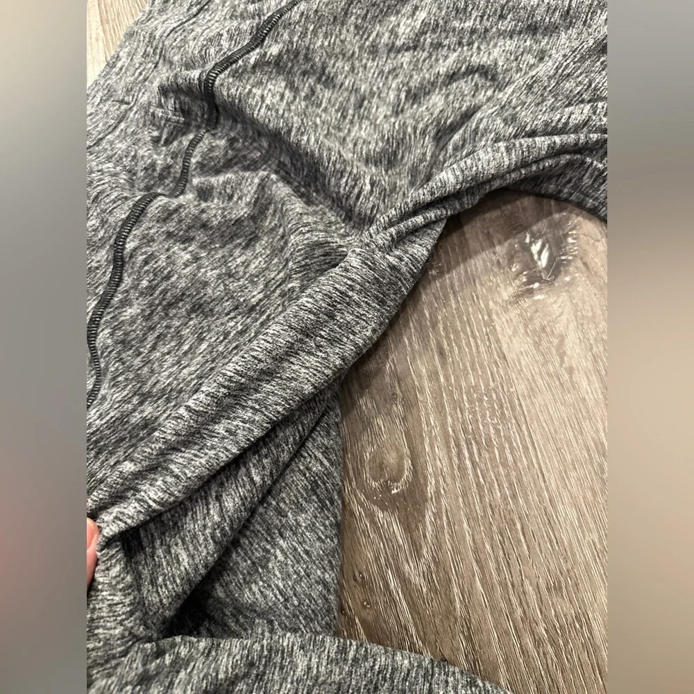 EUC Lululemon ready to Rulu fleece jogger